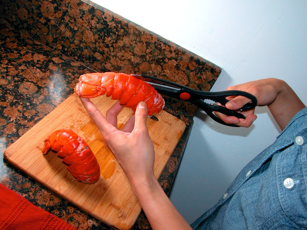 How long do you steam lobster tails?